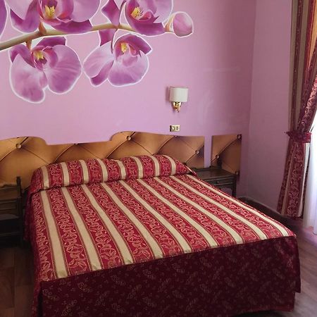 Hotel Gabriele Рим Екстериор снимка