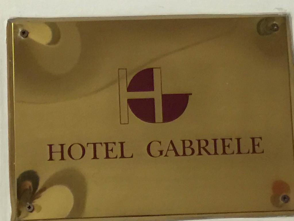 Hotel Gabriele Рим Екстериор снимка